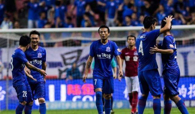 包含亚冠转会风云：上海申花盯上锋线强援，高芙或成交易筹码的词条